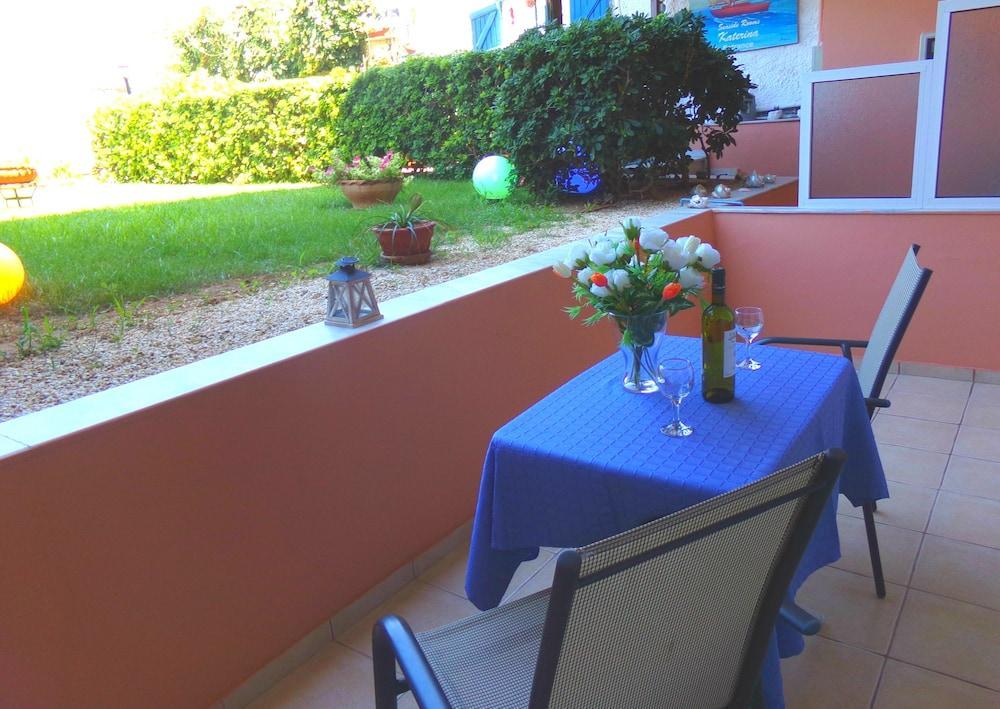 Katerina Seaside Studios Platanias  Exterior photo