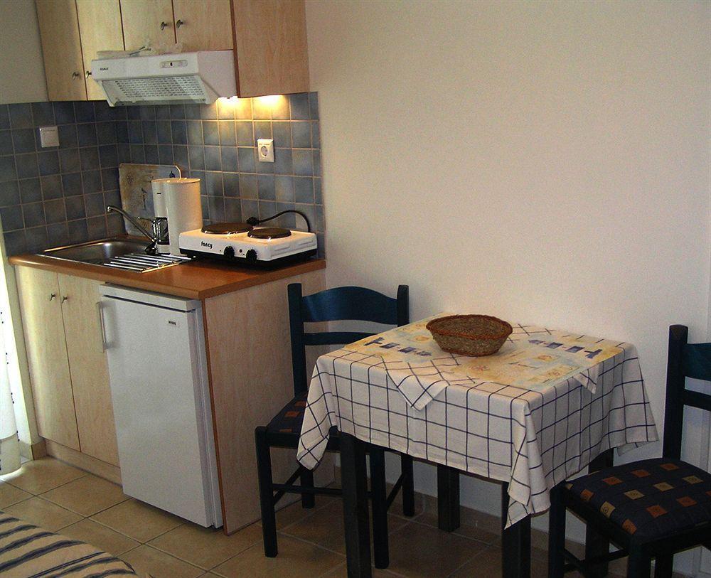 Katerina Seaside Studios Platanias  Exterior photo