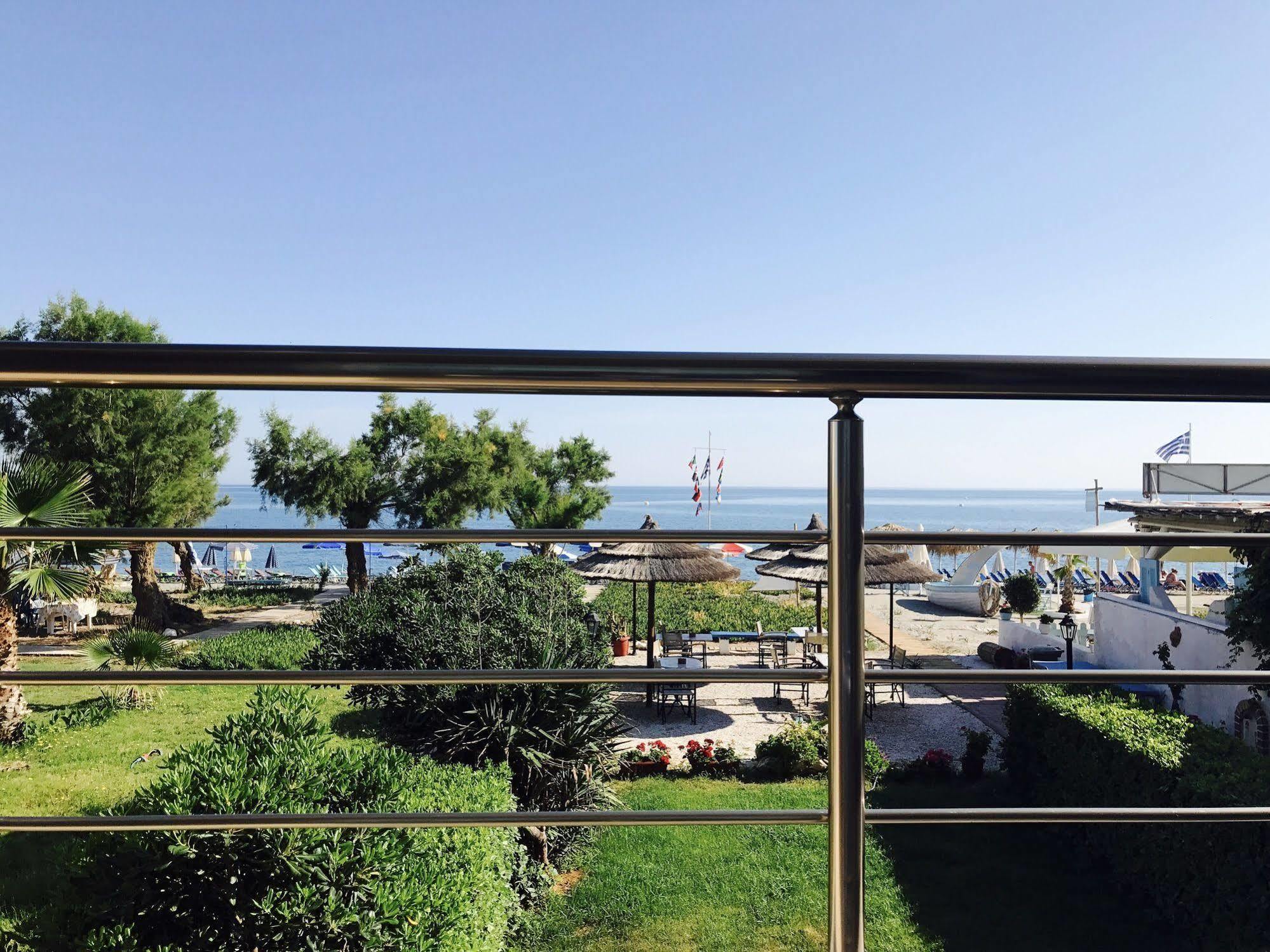 Katerina Seaside Studios Platanias  Exterior photo